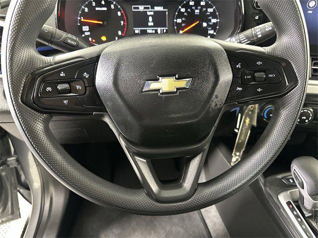 used 2025 Chevrolet Trax car, priced at $22,987