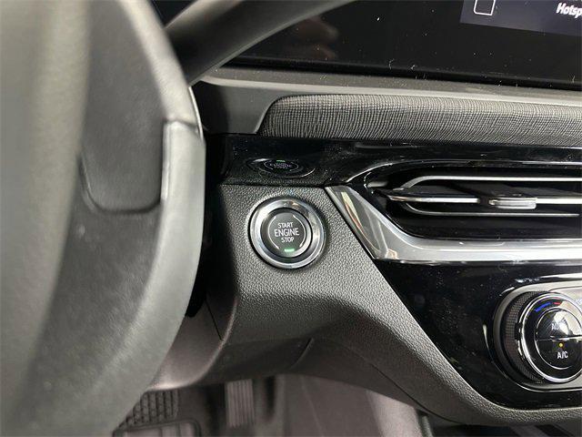 new 2025 Buick Envista car, priced at $28,934