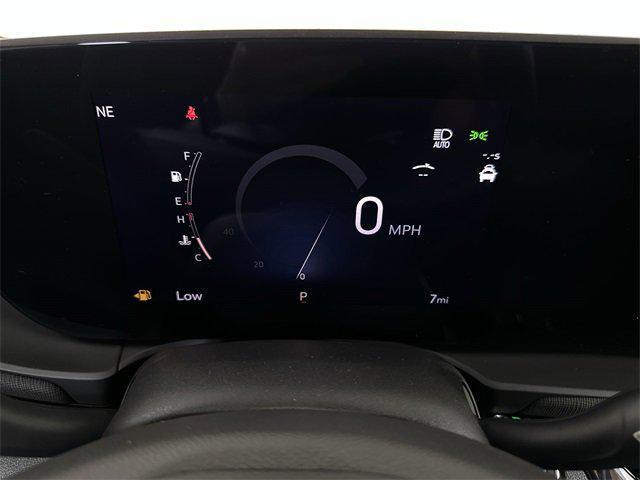 new 2025 Buick Envista car, priced at $28,934