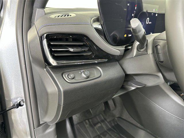 new 2025 Buick Envista car, priced at $28,934