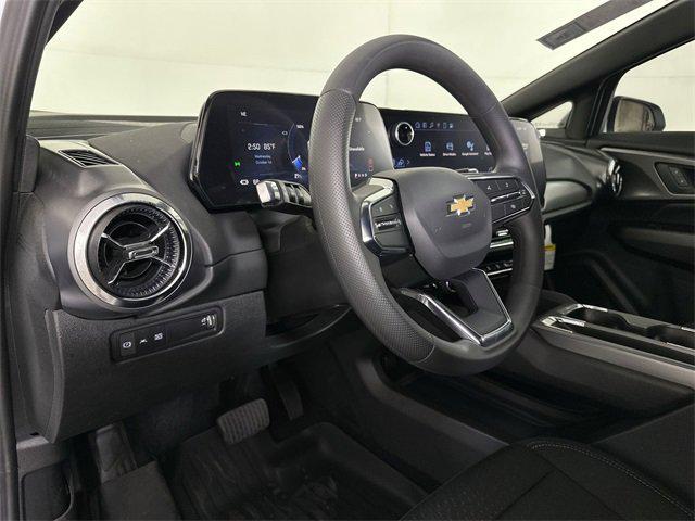 new 2025 Chevrolet Equinox EV car, priced at $38,009