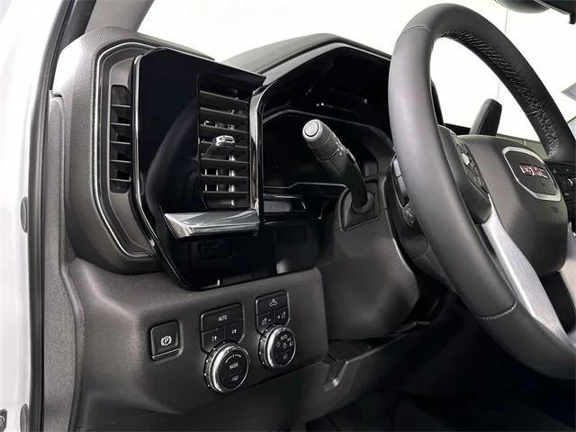 new 2025 GMC Sierra 1500 car, priced at $47,089