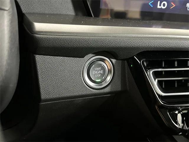 new 2025 Chevrolet Traverse car, priced at $44,249