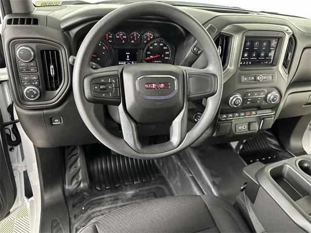 new 2025 GMC Sierra 1500 car, priced at $41,680