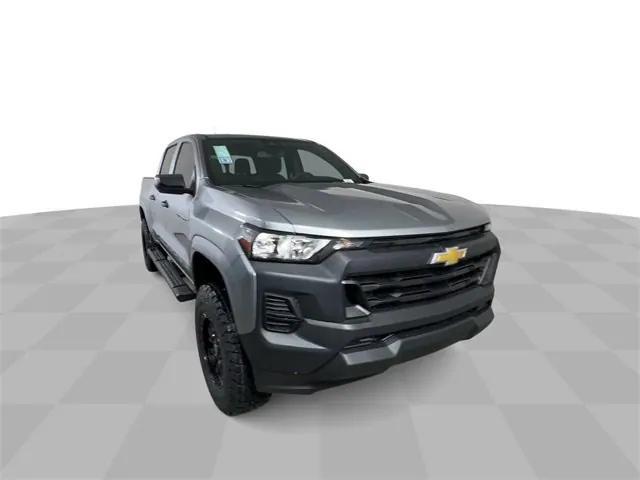 new 2024 Chevrolet Colorado car, priced at $37,615