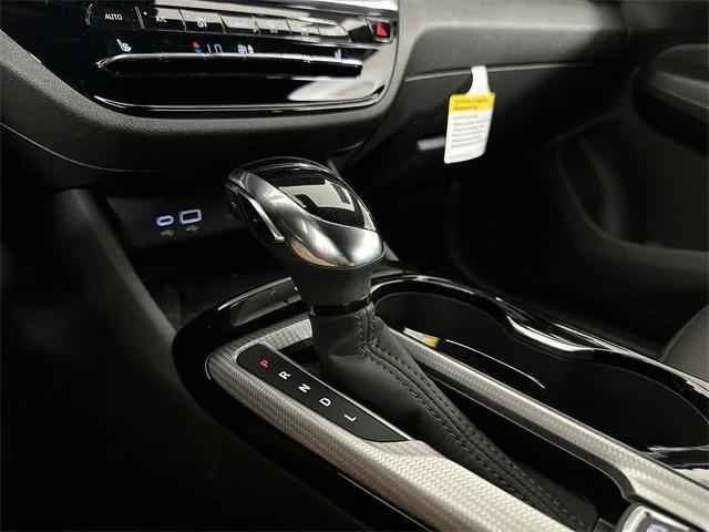 new 2025 Buick Envista car, priced at $31,244