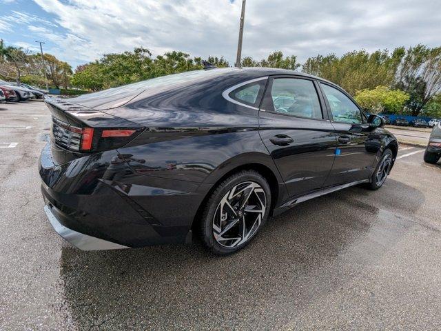 new 2024 Hyundai Sonata car, priced at $32,270