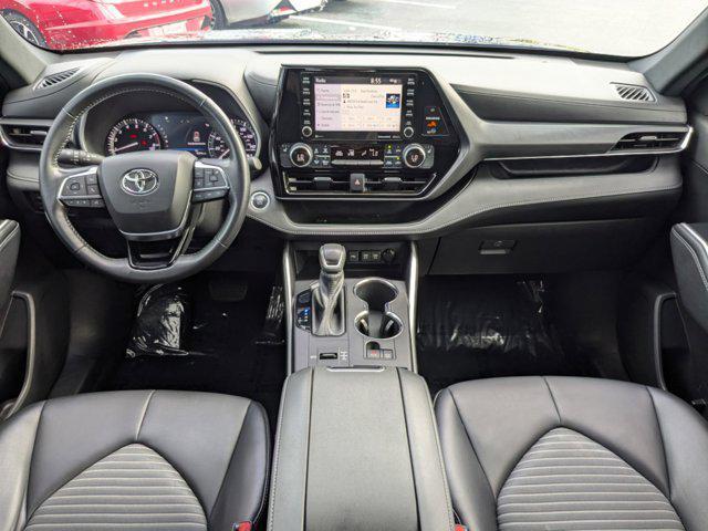 used 2021 Toyota Highlander car, priced at $33,997