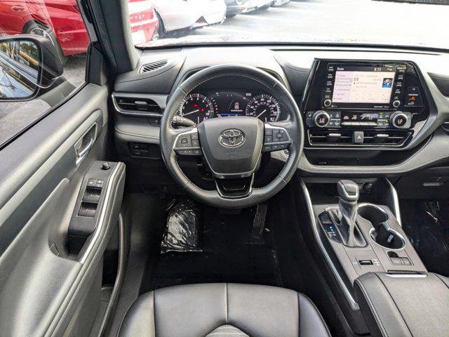 used 2021 Toyota Highlander car, priced at $33,997