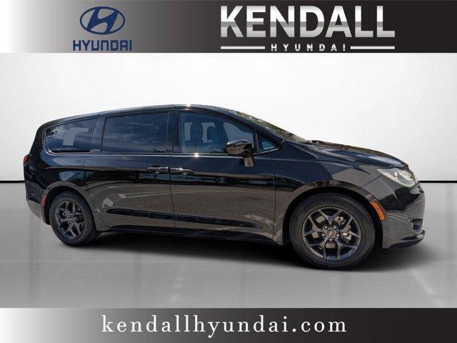 used 2018 Chrysler Pacifica car, priced at $13,900