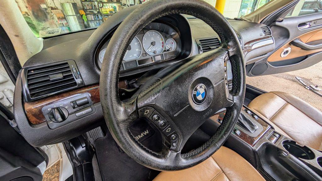 used 2005 BMW 325 car, priced at $3,998