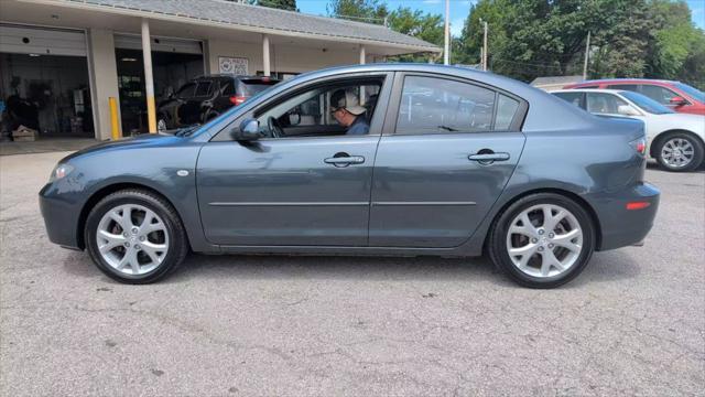 used 2009 Mazda Mazda3 car, priced at $4,698