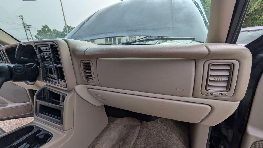 used 2003 GMC Yukon XL car, priced at $3,498