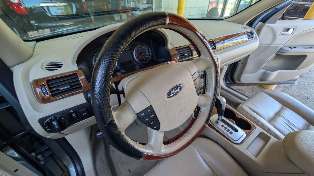 used 2006 Ford Five Hundred car, priced at $4,498