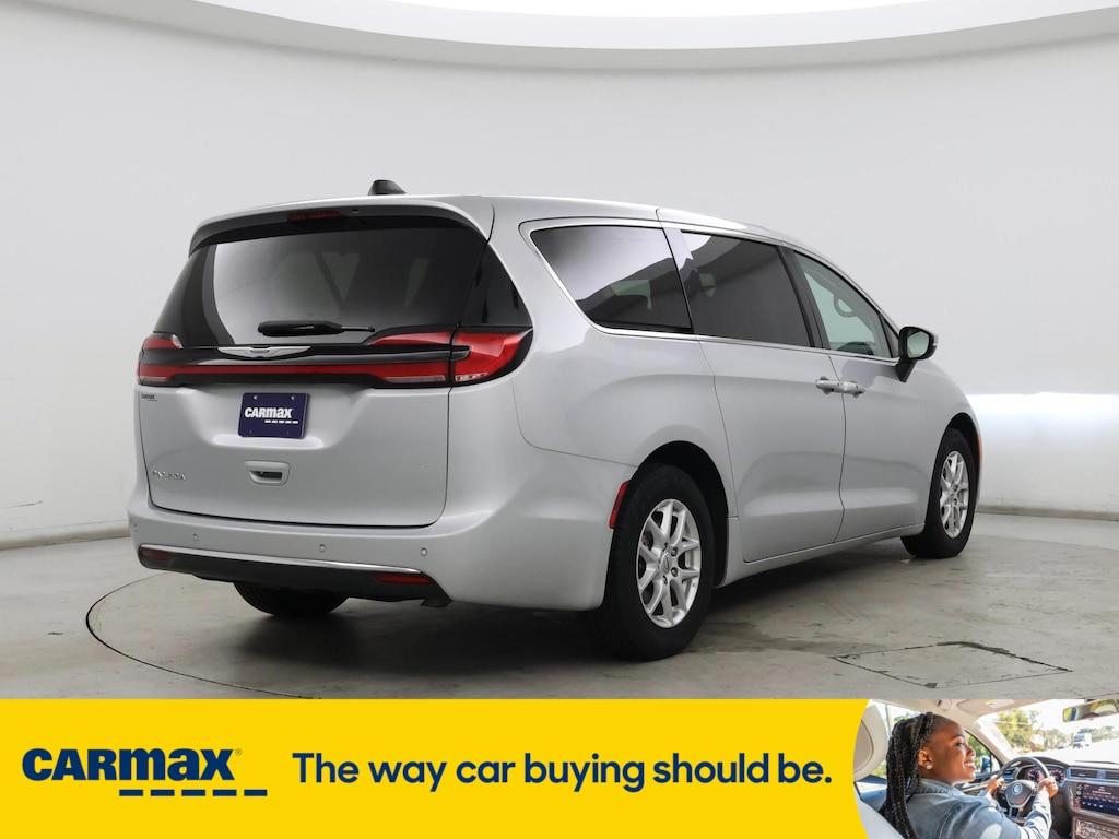 used 2023 Chrysler Pacifica car, priced at $25,998