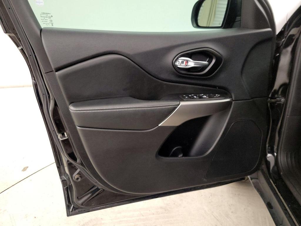 used 2021 Jeep Cherokee car, priced at $23,998
