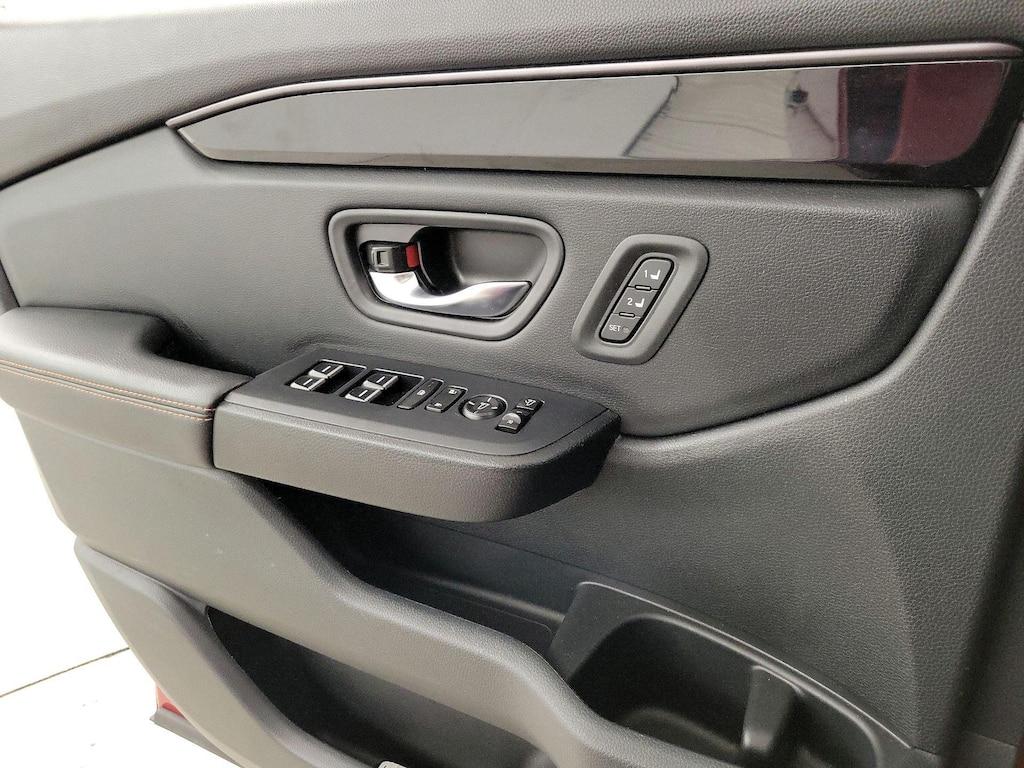 used 2023 Honda Pilot car, priced at $40,998