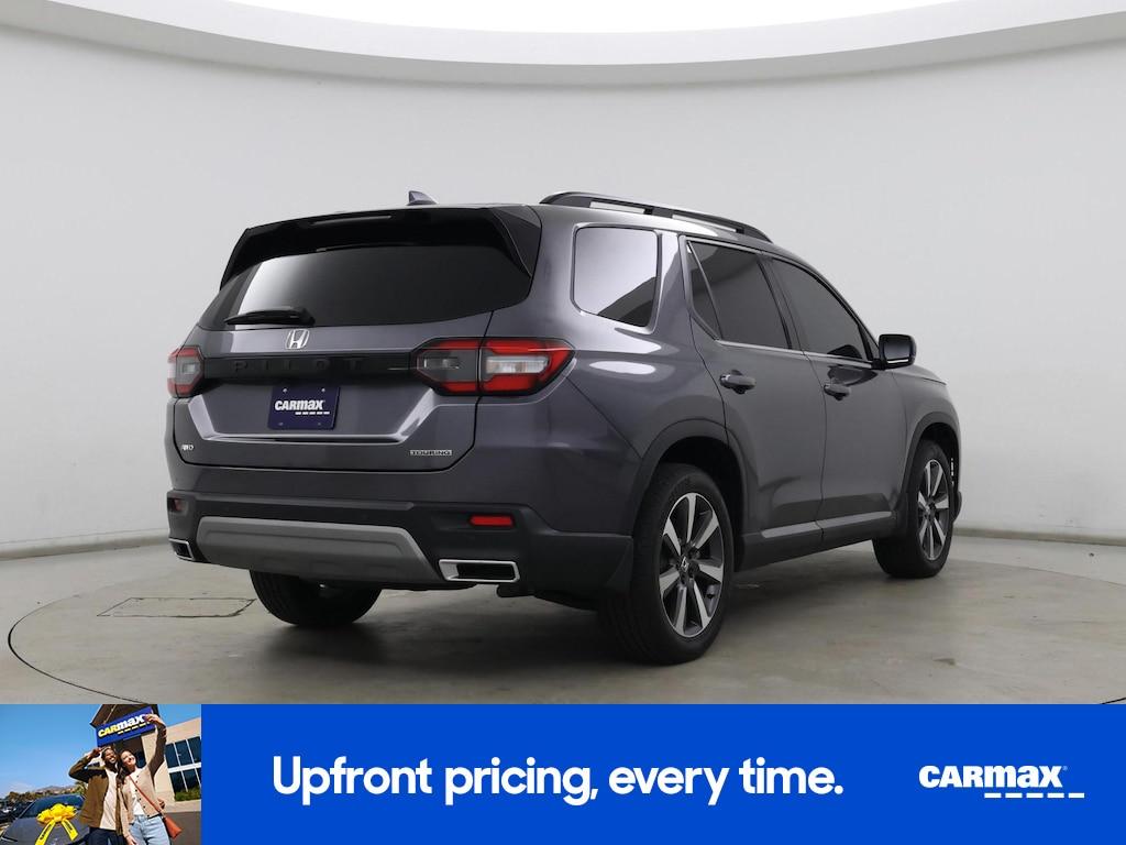 used 2025 Honda Pilot car, priced at $47,998