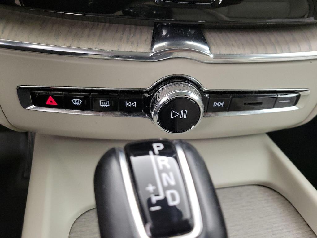 used 2020 Volvo XC60 car, priced at $32,998