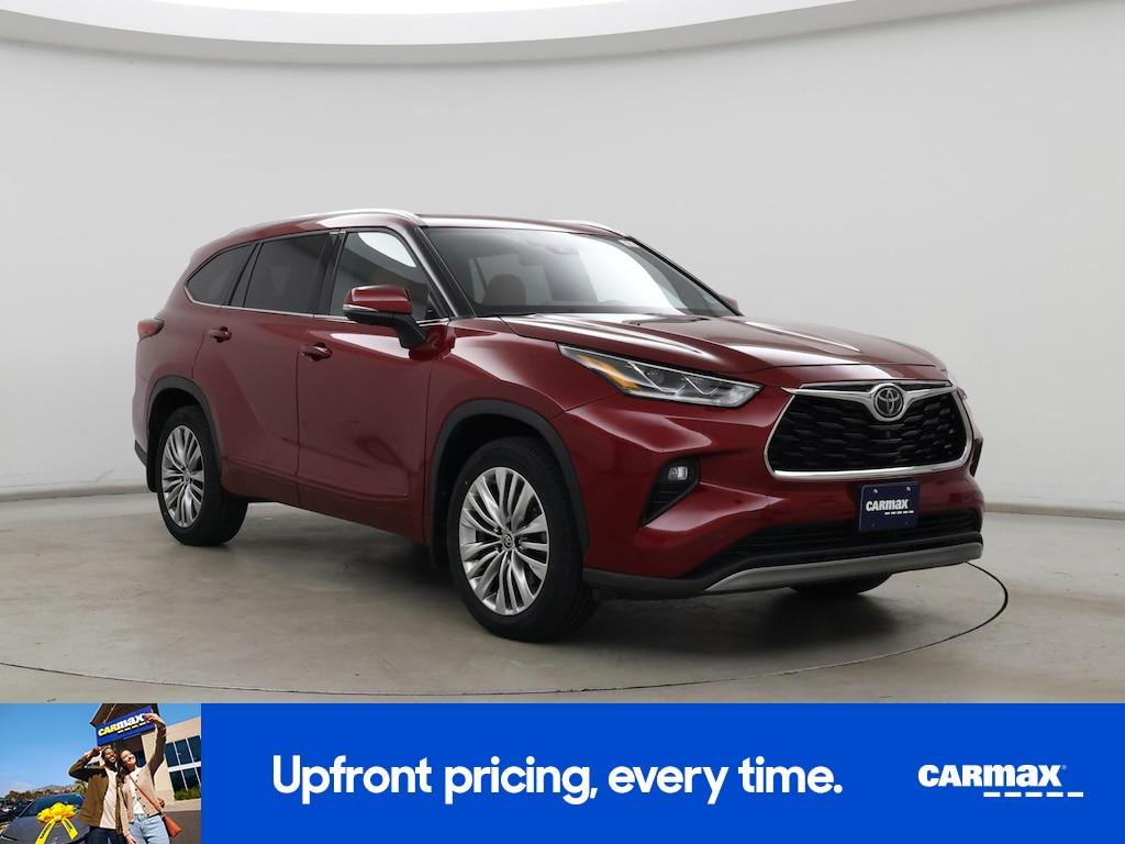 used 2023 Toyota Highlander car, priced at $38,998
