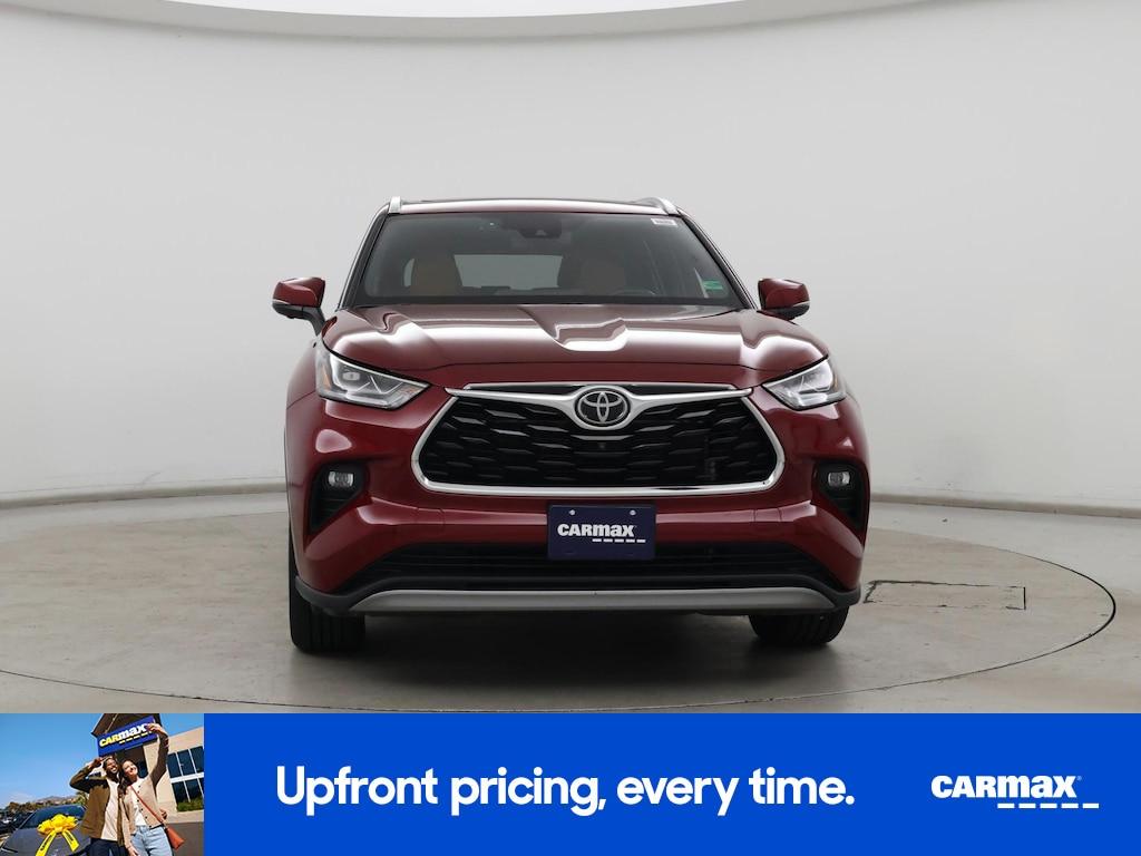 used 2023 Toyota Highlander car, priced at $38,998