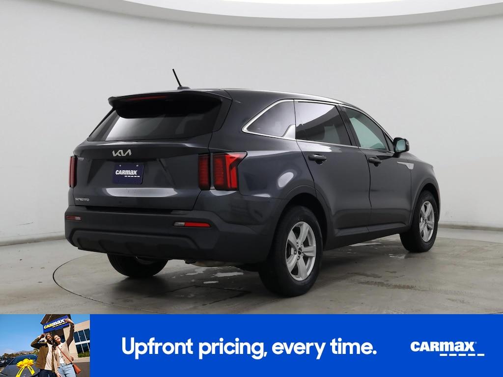 used 2023 Kia Sorento car, priced at $25,998
