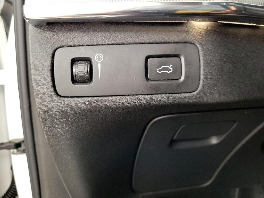 used 2018 Volvo XC90 car, priced at $22,998