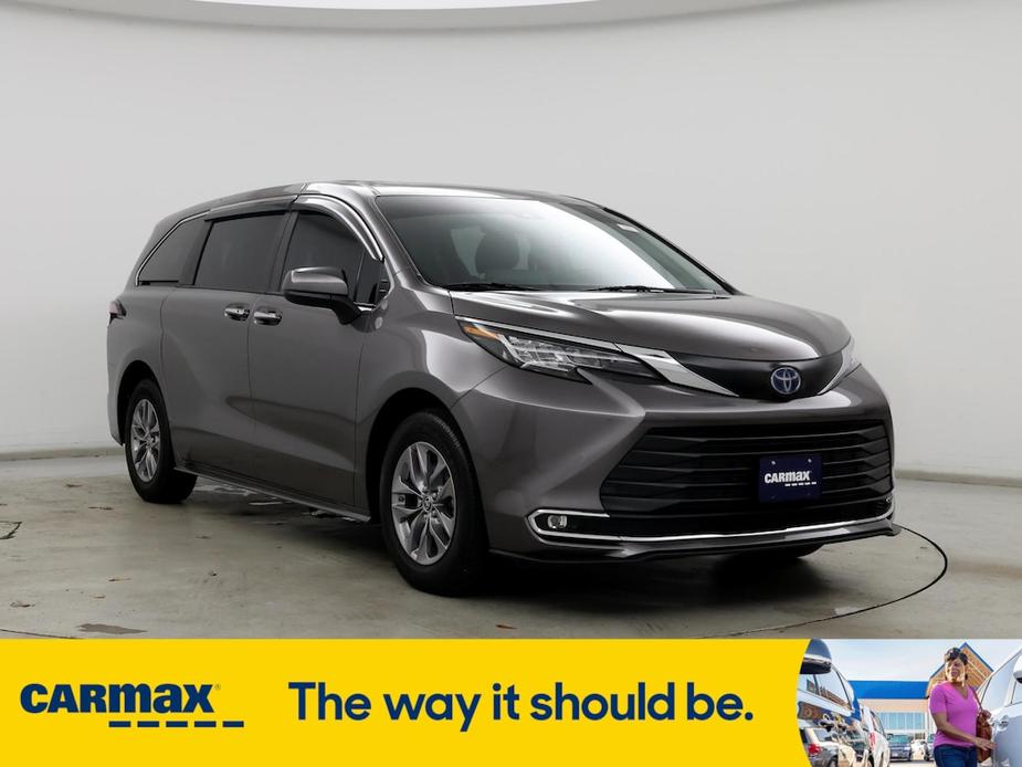 used 2022 Toyota Sienna car, priced at $40,998