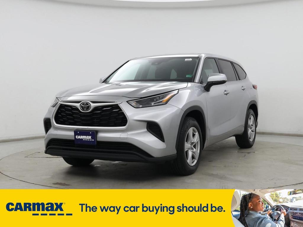 used 2023 Toyota Highlander car, priced at $33,998