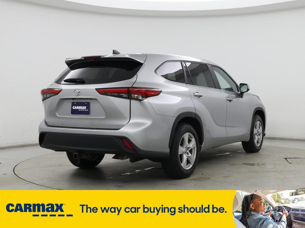 used 2023 Toyota Highlander car, priced at $33,998