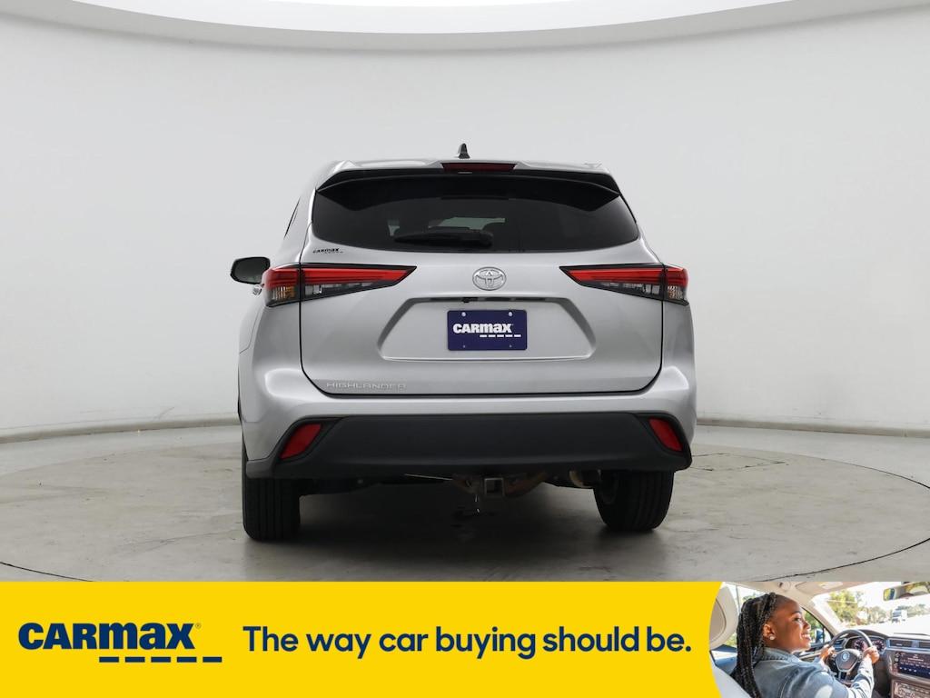 used 2023 Toyota Highlander car, priced at $33,998