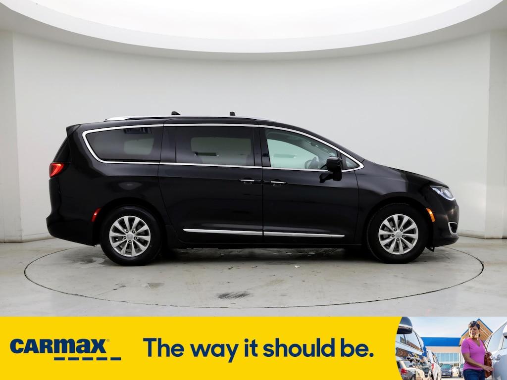 used 2018 Chrysler Pacifica car, priced at $20,998