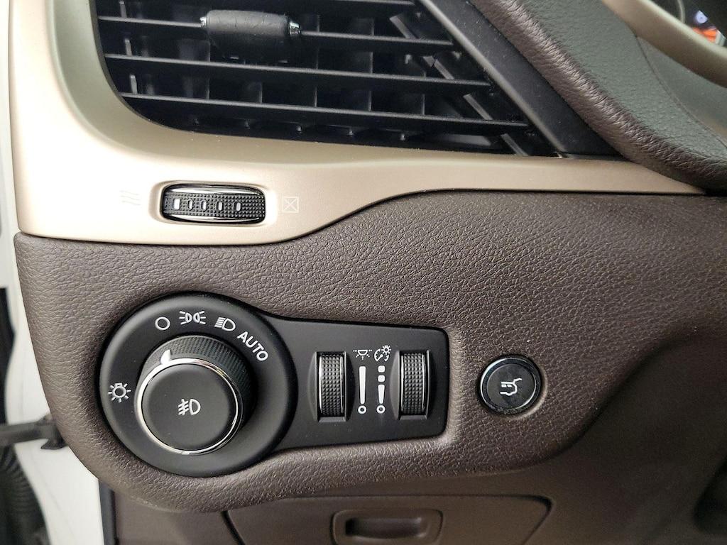 used 2014 Jeep Cherokee car, priced at $12,998