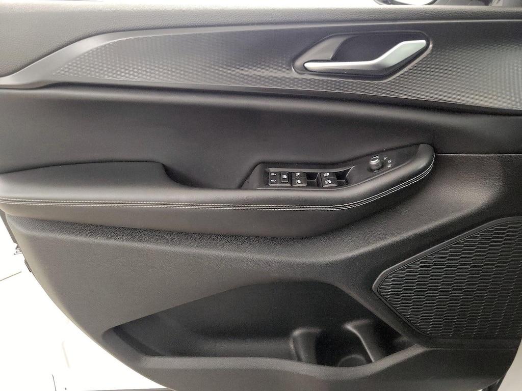 used 2023 Jeep Grand Cherokee car, priced at $32,998