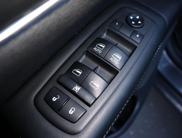 used 2021 Jeep Grand Cherokee car, priced at $25,259