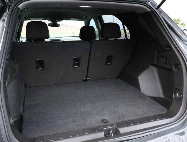 used 2021 Chevrolet Equinox car, priced at $19,900