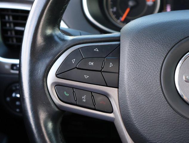 used 2020 Jeep Cherokee car, priced at $16,995