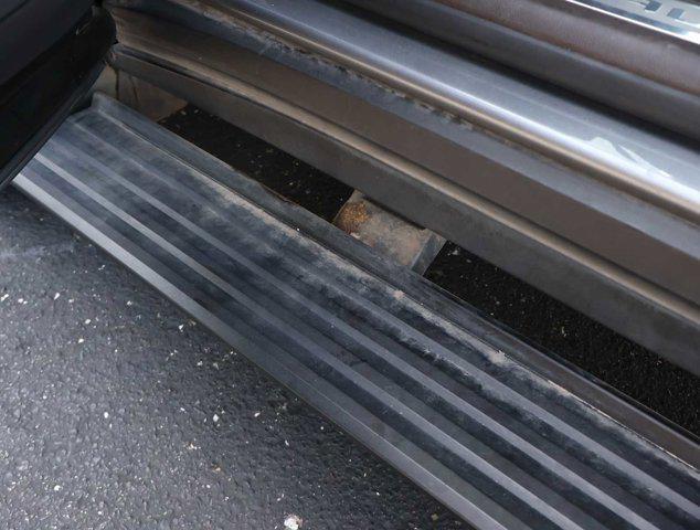 used 2021 GMC Yukon car, priced at $40,000