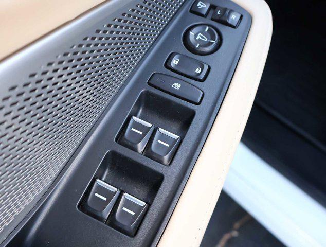 used 2023 Acura MDX car, priced at $43,988