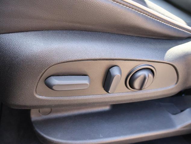 used 2023 Chevrolet Traverse car, priced at $32,988