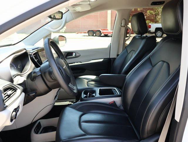 used 2023 Chrysler Pacifica car, priced at $23,580