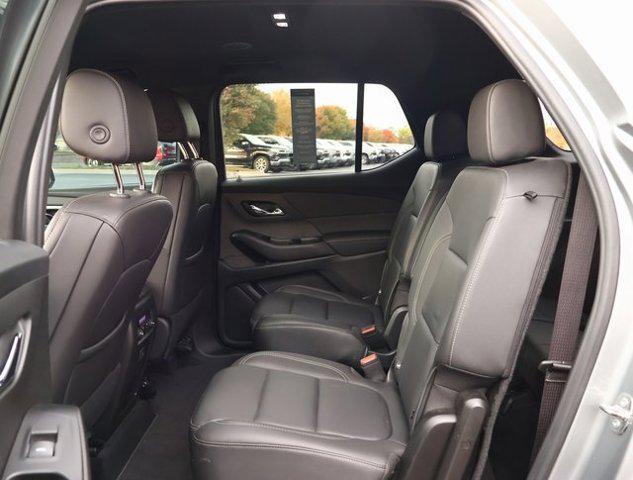 used 2023 Chevrolet Traverse car, priced at $33,900