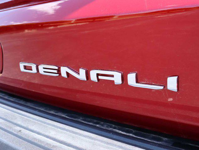 used 2024 GMC Yukon car, priced at $76,900