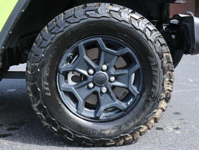 used 2021 Jeep Gladiator car, priced at $30,400