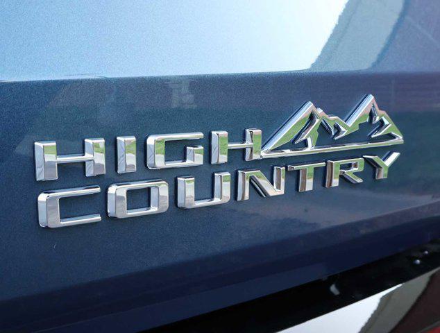 used 2025 Chevrolet Traverse car, priced at $54,500