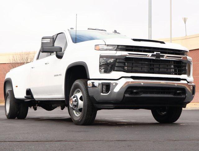 new 2025 Chevrolet Silverado 3500 car, priced at $72,370