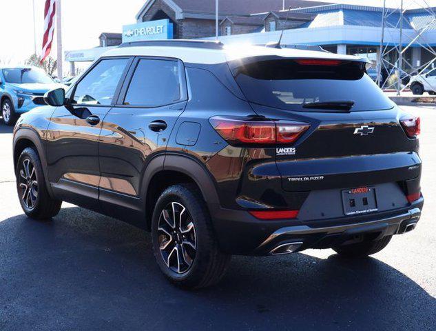 new 2025 Chevrolet TrailBlazer car, priced at $29,475