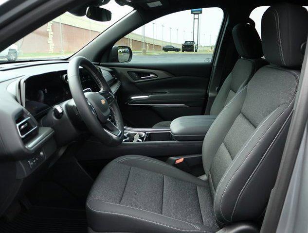 new 2025 Chevrolet Traverse car, priced at $42,545