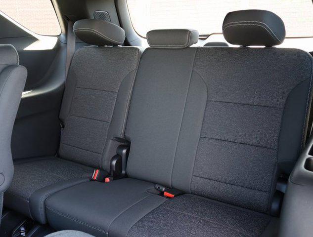 new 2025 Chevrolet Traverse car, priced at $42,560