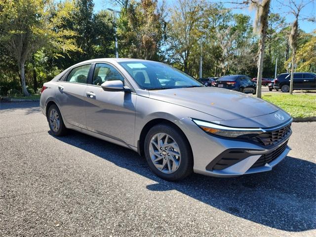 new 2025 Hyundai ELANTRA HEV car, priced at $24,021